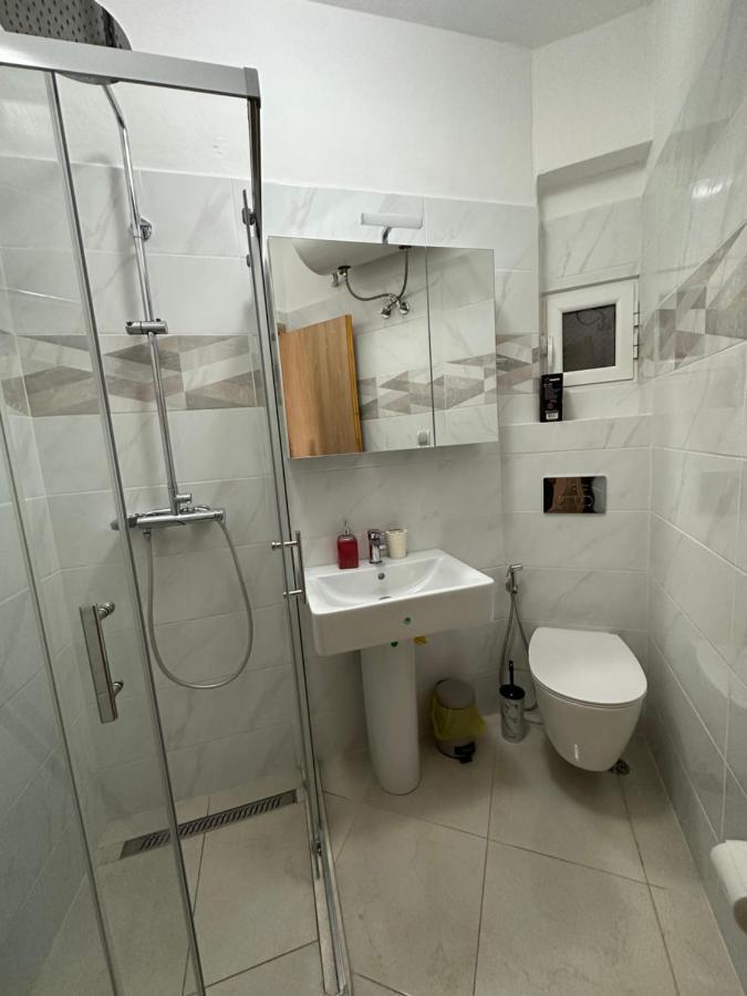 Velis Apartment Sarandë 외부 사진